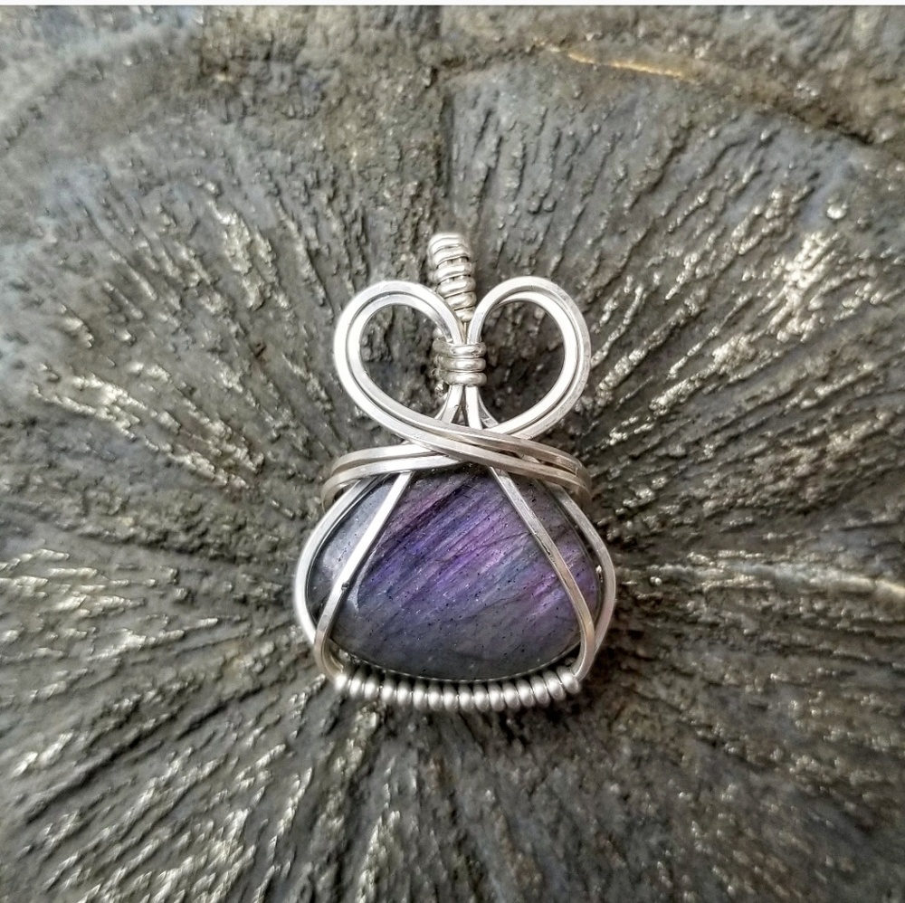 Purple Labradorite Silver Pendant 💜